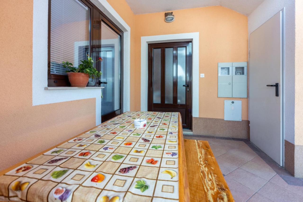 Apartments Lilin Цриквениця Екстер'єр фото
