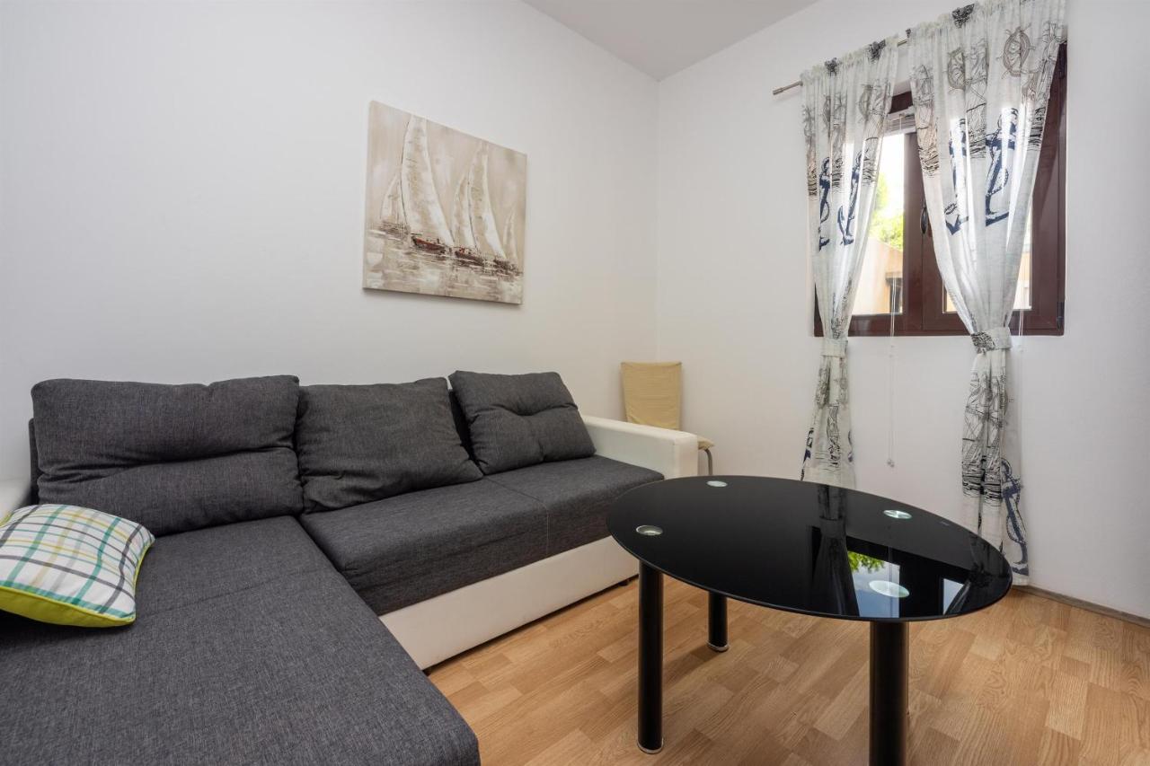 Apartments Lilin Цриквениця Екстер'єр фото